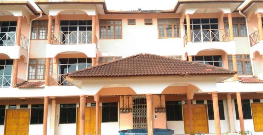 Imagen de los exteriores del Hotel Anggerik Residence. Foto 12