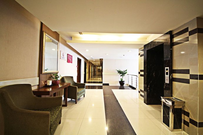 Imagen de los interiores del Hotel Anggrek Shopping Hotel. Foto 19