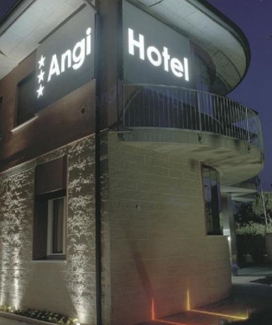 Imagen general del Hotel Angi. Foto 1