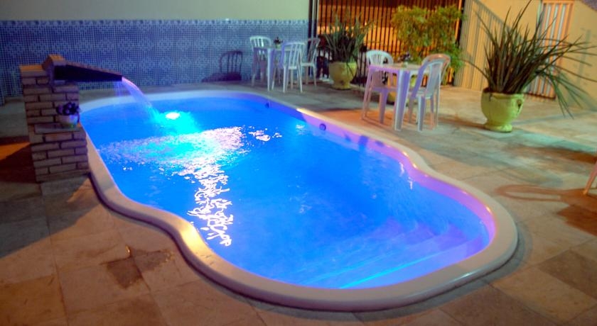 Imagen de la piscina del Hotel Angica Golden. Foto 3