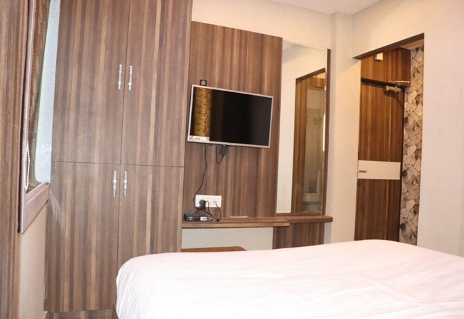 Imagen de la habitación del Hotel Angina. Foto 13