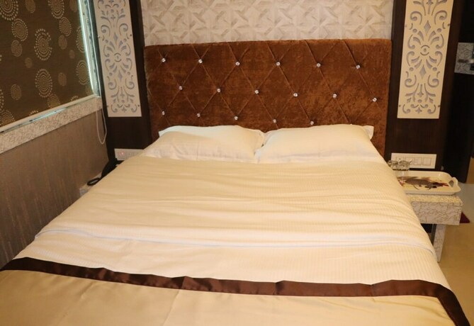 Imagen de la habitación del Hotel Angina. Foto 23