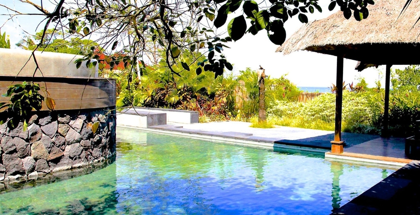 Imagen de la piscina del Hotel Anginsepoi Villa. Foto 16