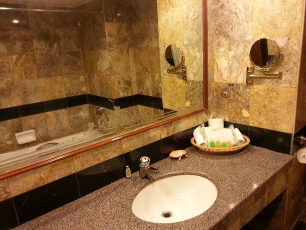 Imagen de la habitación del Hotel Angkham, Vientiane. Foto 10