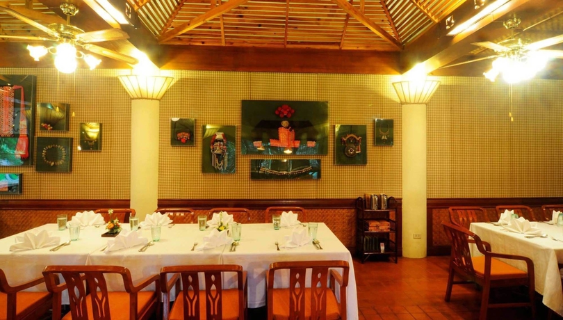 Imagen del bar/restaurante del Hotel Angkhang Nature Resort. Foto 5