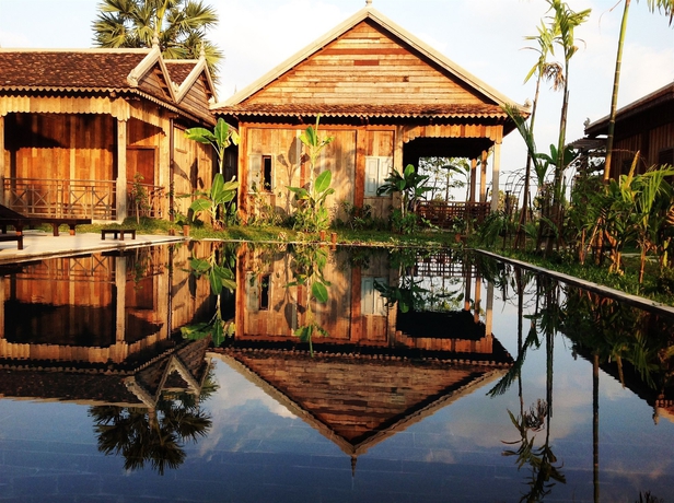 Imagen de la piscina del Hotel Angkor Rural Boutique. Foto 13