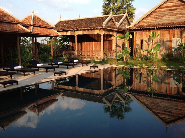 Imagen de la piscina del Hotel Angkor Rural Boutique. Foto 15