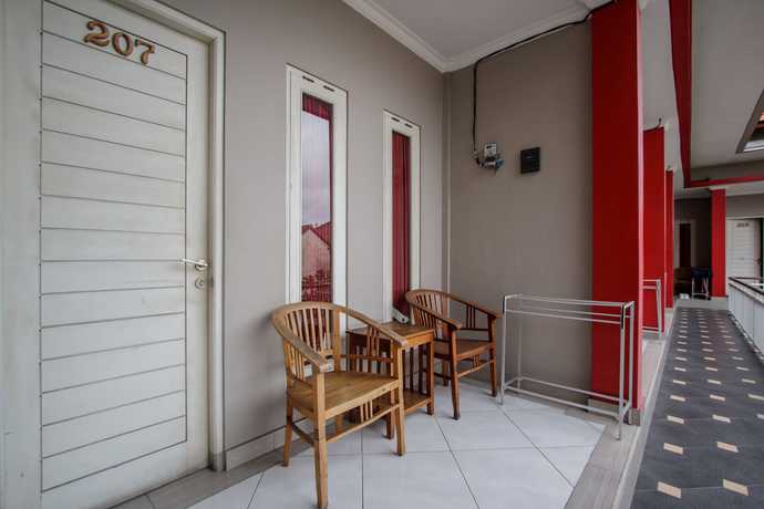 Imagen de la habitación del Hotel Angkul Angkul Beach In Kuta. Foto 6