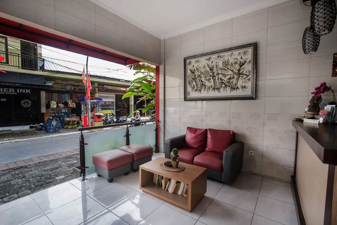 Imagen de los interiores del Hotel Angkul Angkul Beach In Kuta. Foto 15