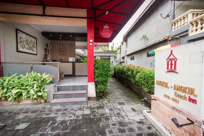 Imagen de los interiores del Hotel Angkul Angkul Beach In Kuta. Foto 16