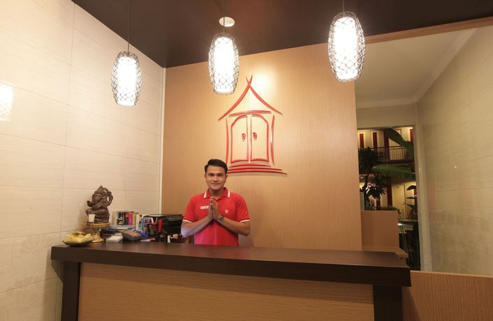 Imagen de los interiores del Hotel Angkul Angkul Beach In Kuta. Foto 17