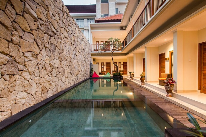 Imagen general del Hotel Angkul Angkul Segara Beach Kuta. Foto 12