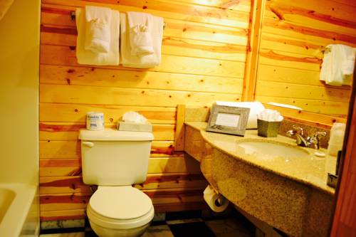 Imagen de la habitación del Hotel Angler's Lodge. Foto 5