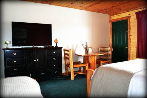 Imagen de la habitación del Hotel Angler's Lodge. Foto 6