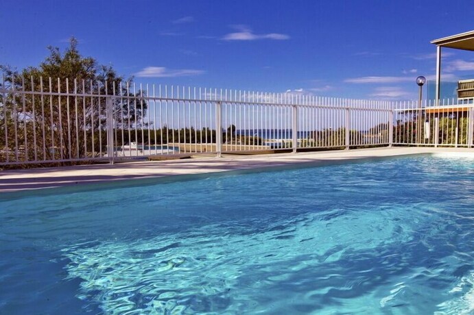 Imagen de la piscina del Hotel Anglesea Lodge. Foto 40
