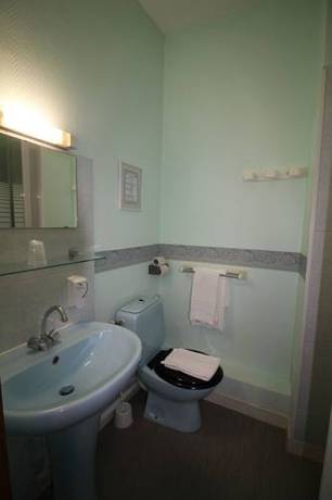 Imagen de la habitación del Hotel Angleterre, Cherburgo-Octeville. Foto 12