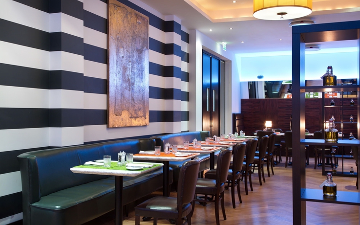 Imagen del bar/restaurante del Hotel Angleterre, San Petersburgo. Foto 3