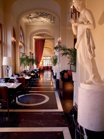 Imagen de los interiores del Hotel Angleterre, San Petersburgo. Foto 15