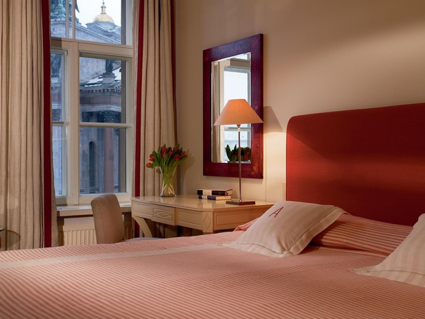 Imagen de la habitación del Hotel Angleterre, San Petersburgo. Foto 8