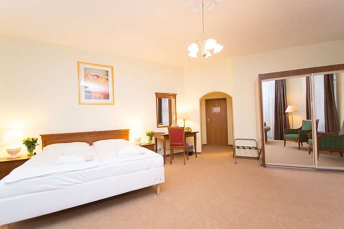 Imagen de la habitación del Hotel Anglick&yacute; Dvůr. Foto 13