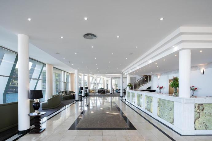 Imagen general del Hotel Angra Marina. Foto 7