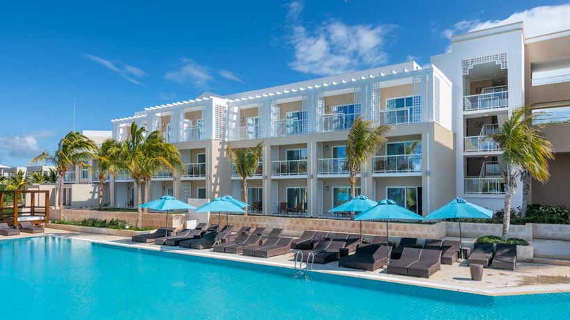 Imagen de la piscina del Hotel Angsana Cayo Santa María. Foto 9