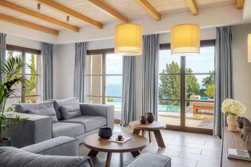 Imagen de la habitación del Hotel Angsana Corfu Resort and Spa. Foto 13