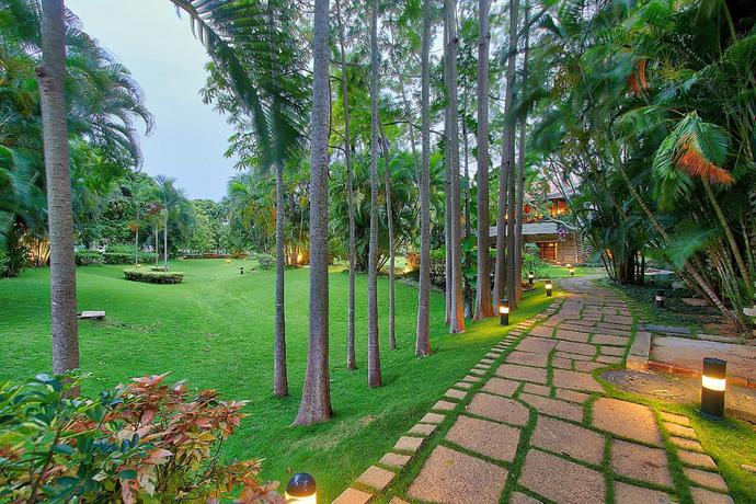 Imagen de los exteriores del Hotel Angsana Oasis Spa and Resort. Foto 6