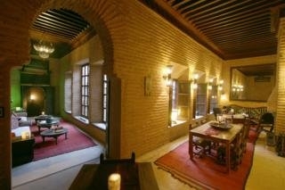 Imagen del bar/restaurante del Hotel Angsana Riad Tiwaline. Foto 3