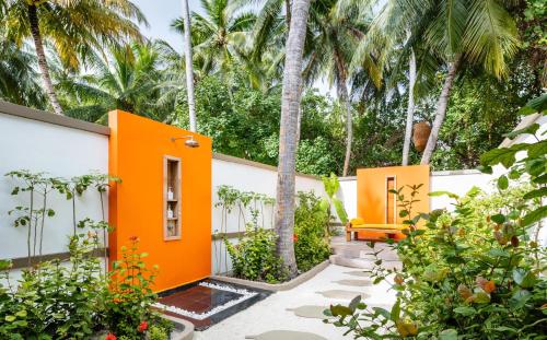 Imagen de la habitación del Hotel Angsana Velavaru. Foto 13