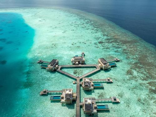 Imagen de la habitación del Hotel Angsana Velavaru. Foto 18