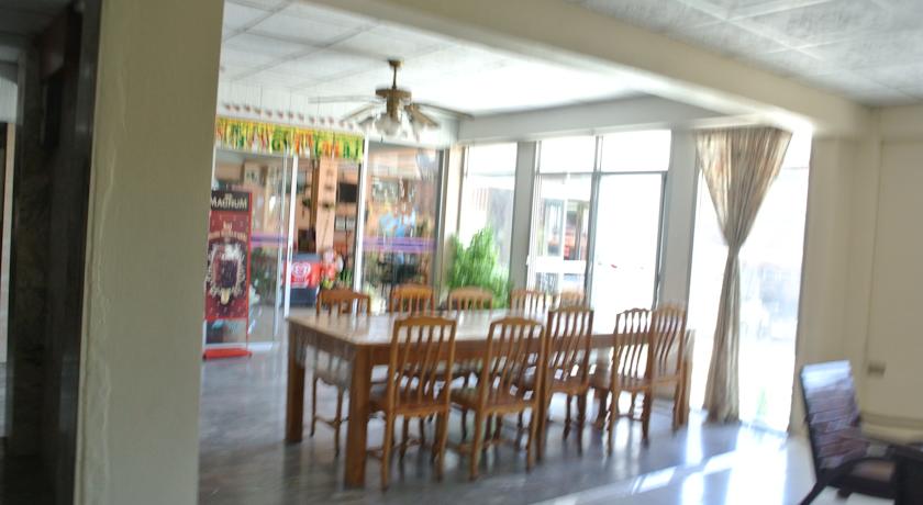 Imagen general del Hotel Angthong Hotel. Foto 2