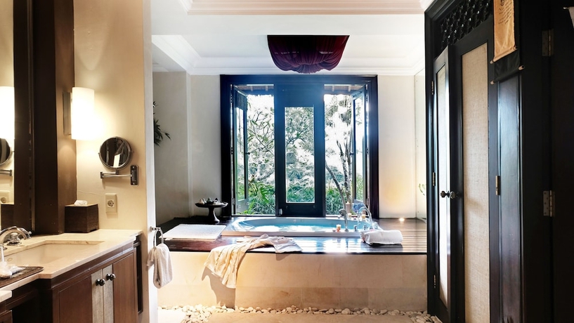Imagen de la habitación del Hotel Anhera Suite Ubud. Foto 10