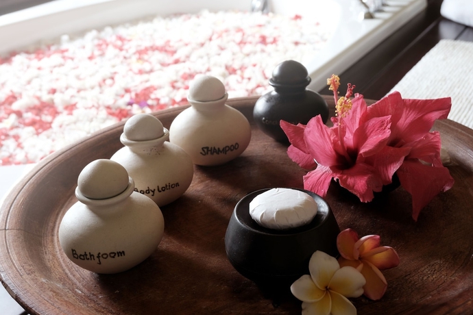 Imagen de la habitación del Hotel Anhera Suite Ubud. Foto 15