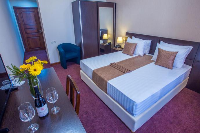 Imagen de la habitación del Hotel Ani Central Inn. Foto 5