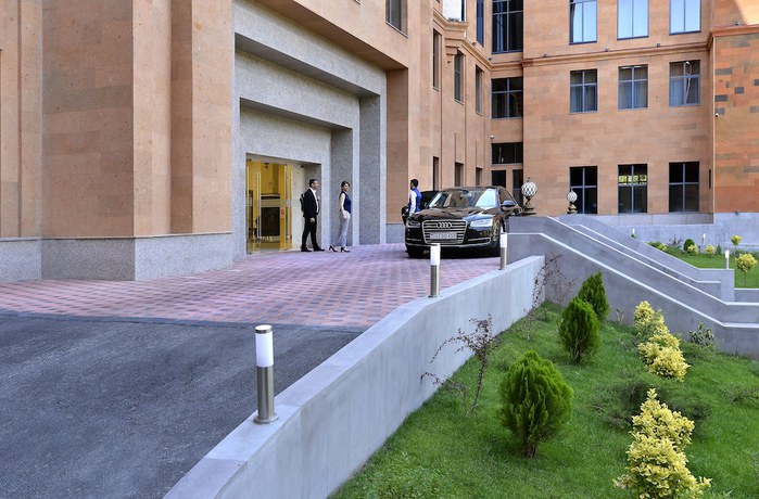 Imagen de los interiores del Hotel Ani Grand Yerevan. Foto 7