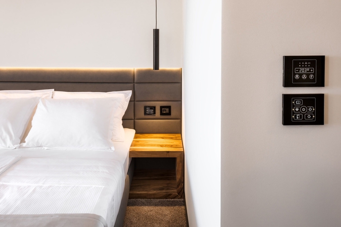 Imagen de la habitación del Hotel Ani, Makarska. Foto 6