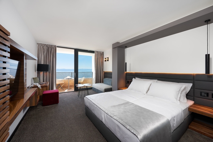 Imagen de la habitación del Hotel Ani, Makarska. Foto 14