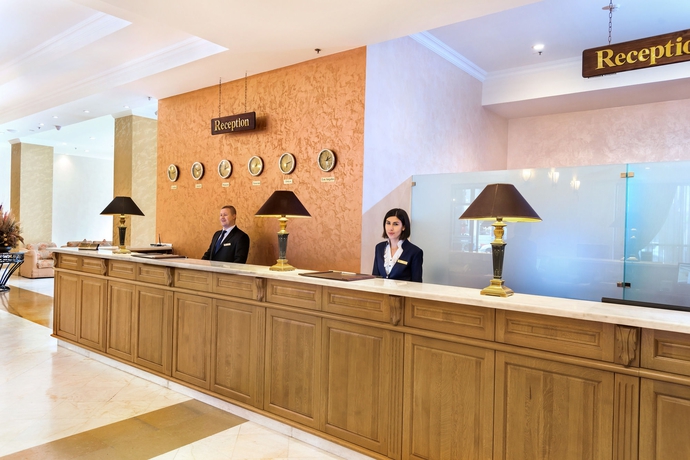 Imagen de los interiores del Hotel Ani Plaza. Foto 11