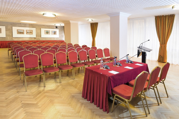 Imagen de los interiores del Hotel Ani Plaza. Foto 15