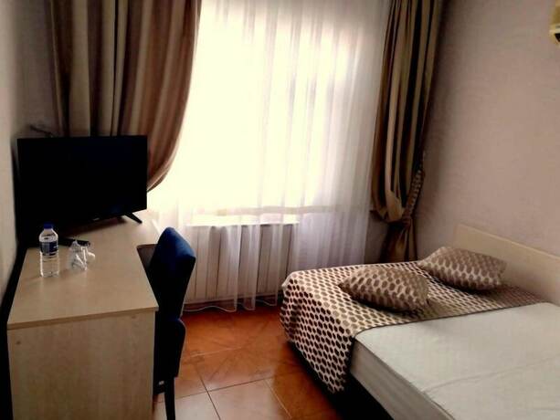 Imagen de la habitación del Hotel Anibal. Foto 17