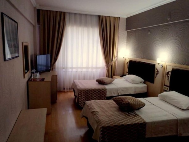 Imagen de la habitación del Hotel Anibal. Foto 19