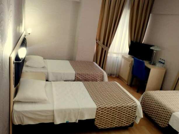Imagen de la habitación del Hotel Anibal. Foto 20