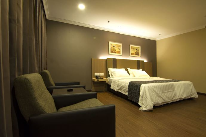 Imagen de la habitación del Hotel Anika. Foto 9