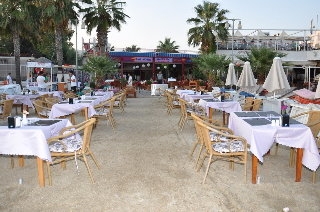 Imagen del bar/restaurante del Hotel Anil. Foto 6