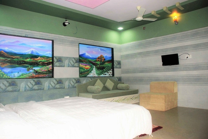 Imagen de la habitación del Hotel Anil Farm House. Foto 7