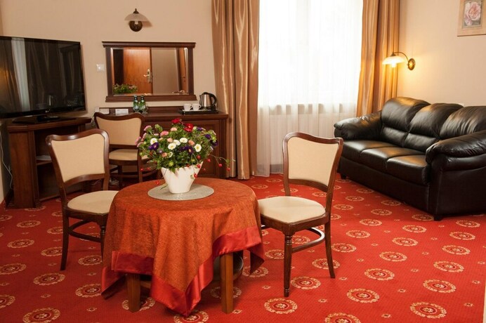 Imagen de la habitación del Hotel Anin Park. Foto 5