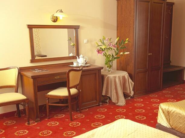 Imagen de la habitación del Hotel Anin Park. Foto 7