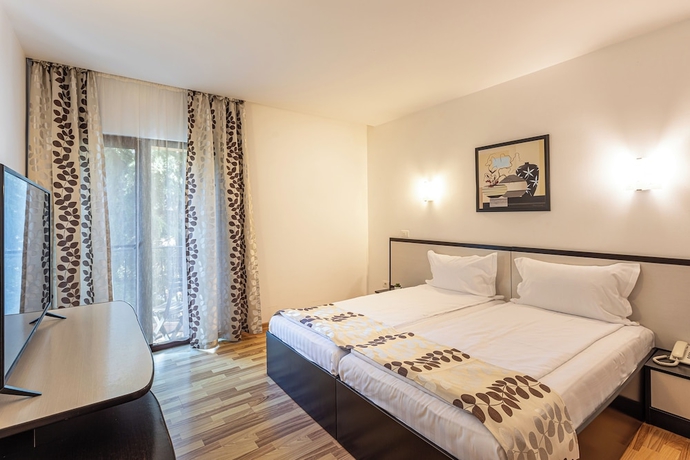 Imagen de la habitación del Hotel Anina. Foto 4