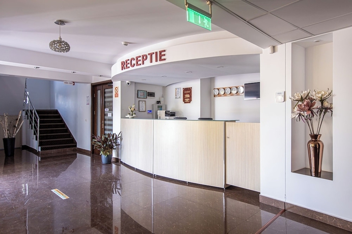 Imagen de los interiores del Hotel Anina. Foto 15